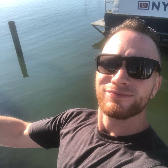 Meet your Posher, Tom - Picture 1 of 1